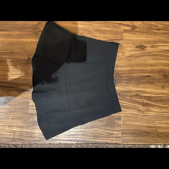 Divided H&M Mini Skirt - Picture 2 of 4